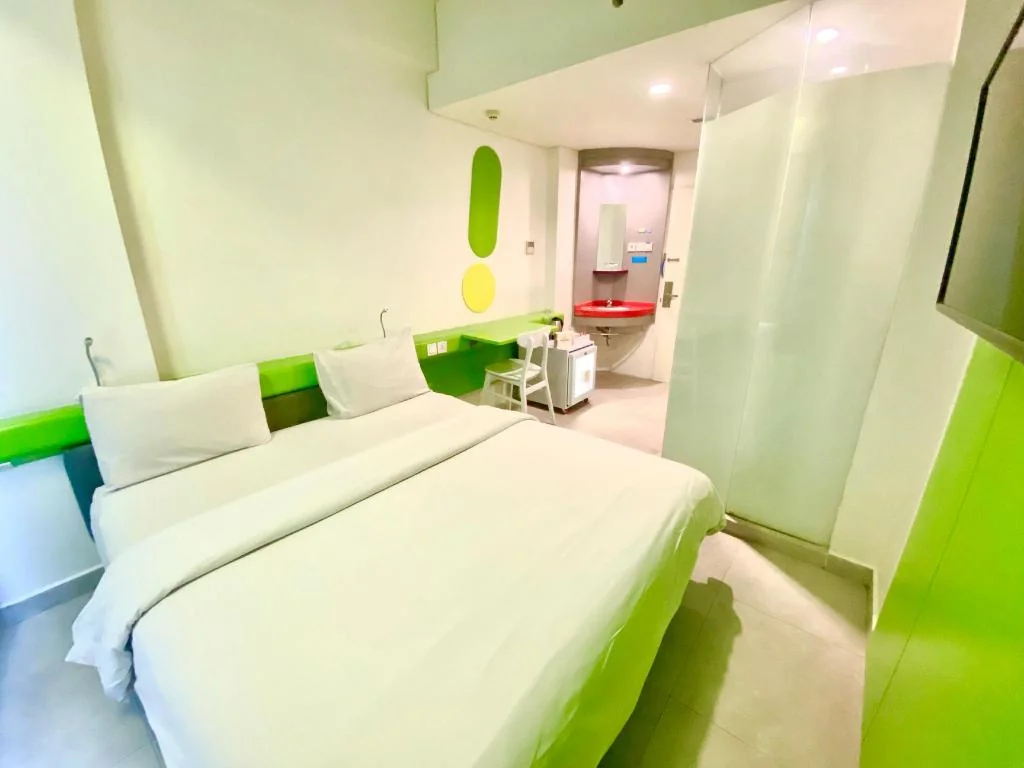 팝! 호텔 티모호 족자카르타 호텔 상세 정보 및 리뷰 Double Room with Shower - Non-Smoking - Bedroom