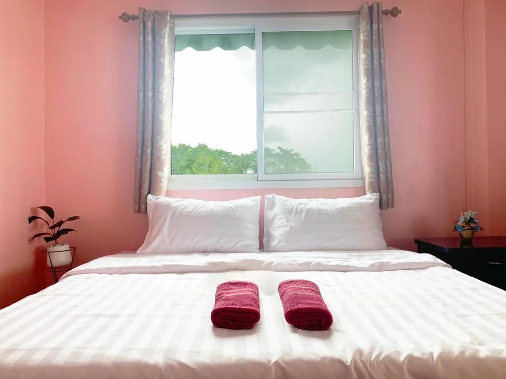 Lake Home Trat 호텔 상세 정보 및 리뷰 View